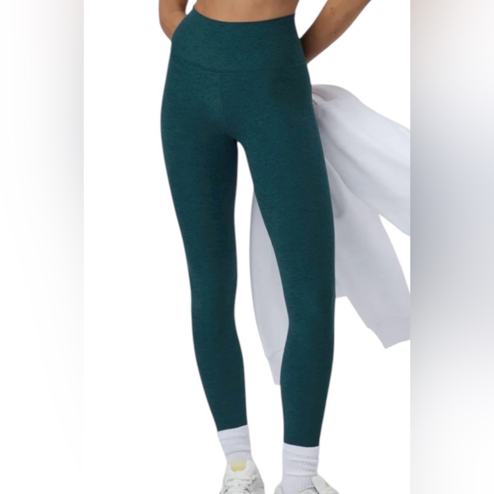 Vuori Clean Elevation Leggings in Moss Heather Size L. NWT